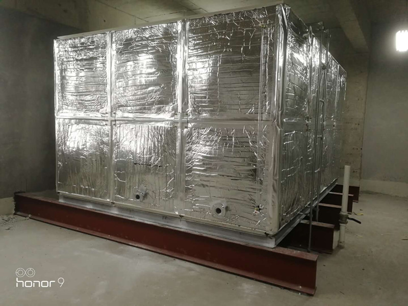 無棣縣24立方玻璃鋼橡塑保溫水箱