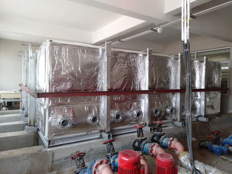 菏澤市玻璃鋼無內件外加固保溫水箱